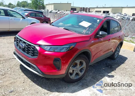 2025 Ford Escape St-Line z USA, uszkodzony, nr VIN 1FMCU9MN0SUA88826